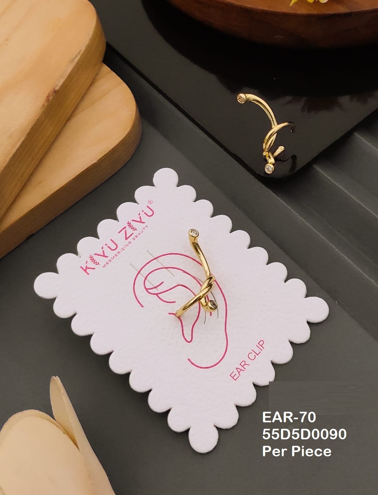 ear 70.jpg ear 70.jpg