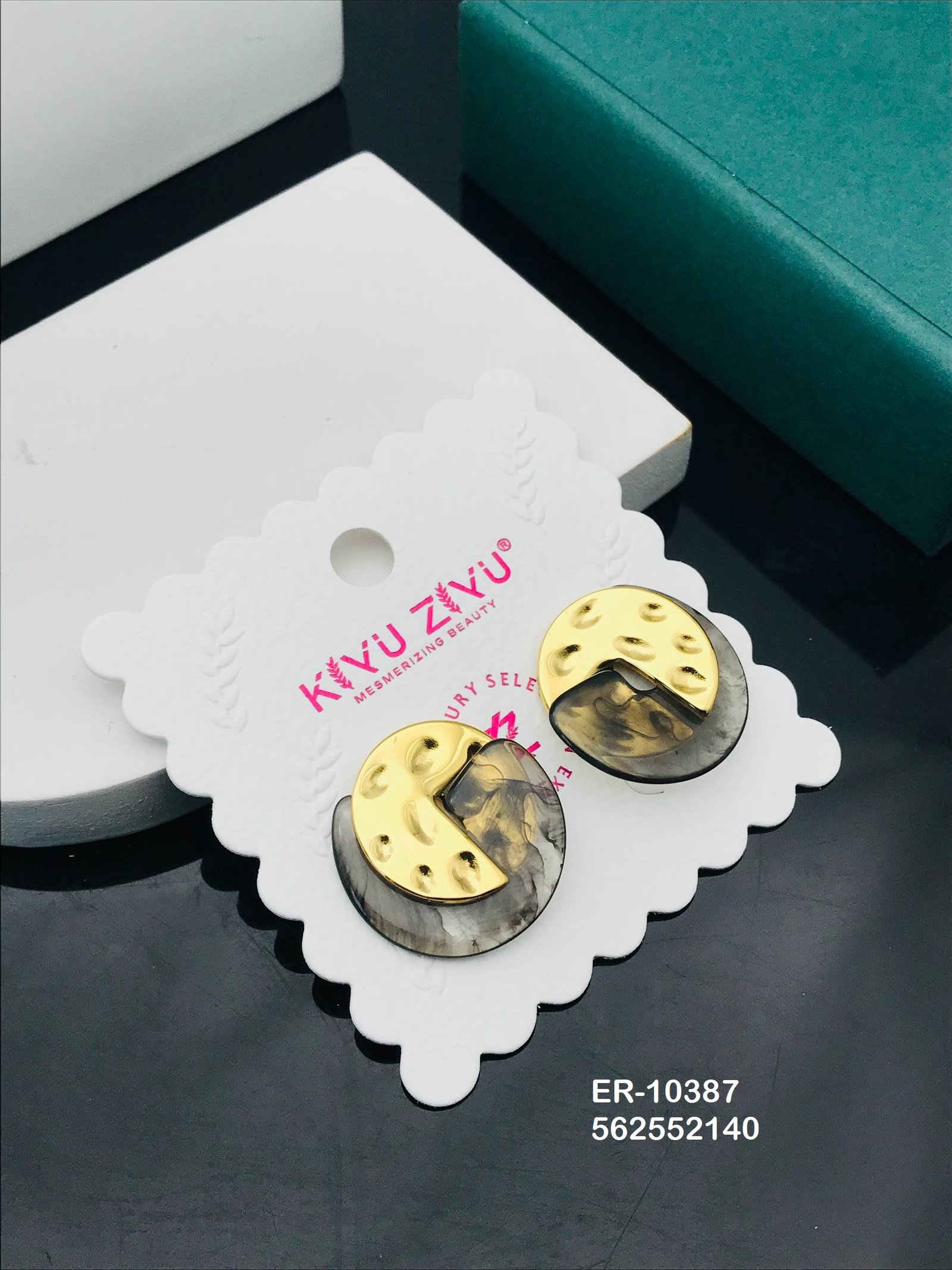er 10387.jpg er 10387.jpg