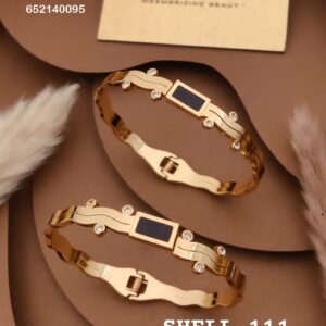 SHELL-111 Anti-Tarnish Stainless Steel Bracelet Under 99 from Kiyu Ziyu by Zyra Creation