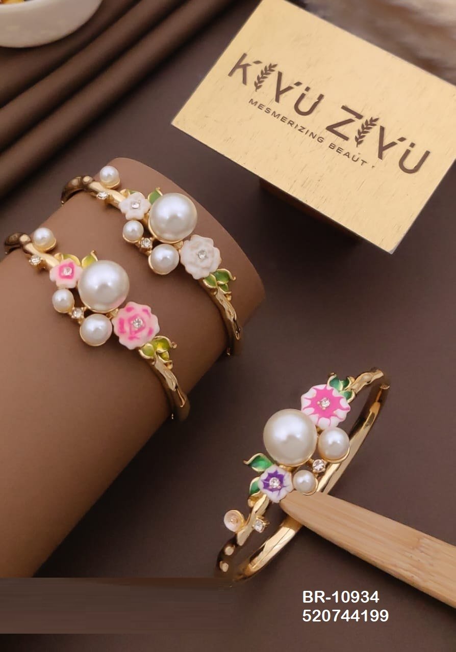 br 10934.jpg BR-10934 Anti Tarnish imported Enamel Flower Style Bracelet from Kiyu Ziyu by Zyra Creation
