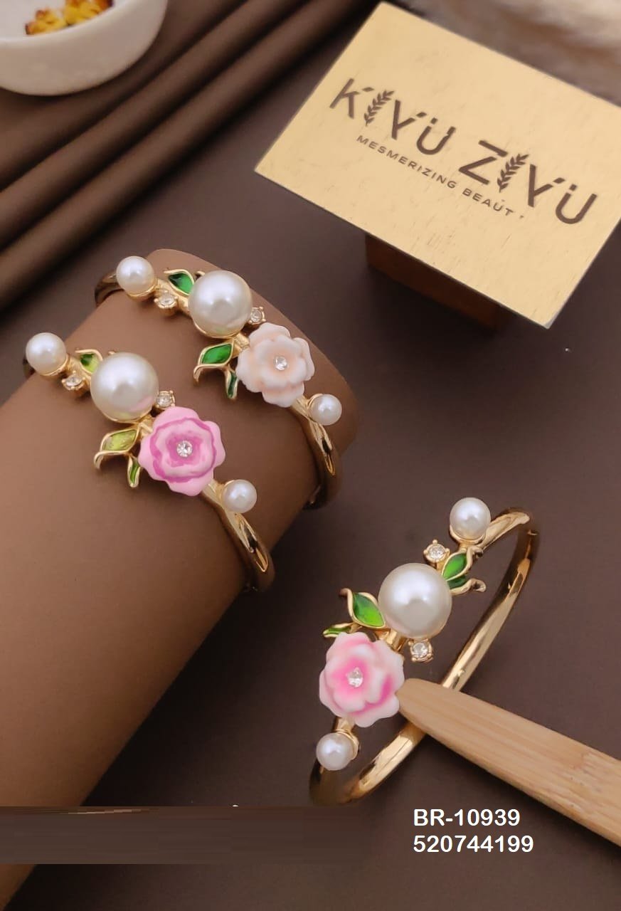 br 10939.jpg BR-10939 Anti Tarnish imported Enamel Flower Style Bracelet from Kiyu Ziyu by Zyra Creation