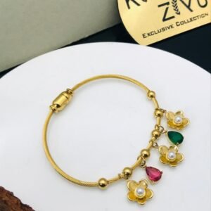 BR-11470 Anti-Tarnish Stainless Steel Charms Style Bracelet from Kiyu Ziyu by Zyra Creation