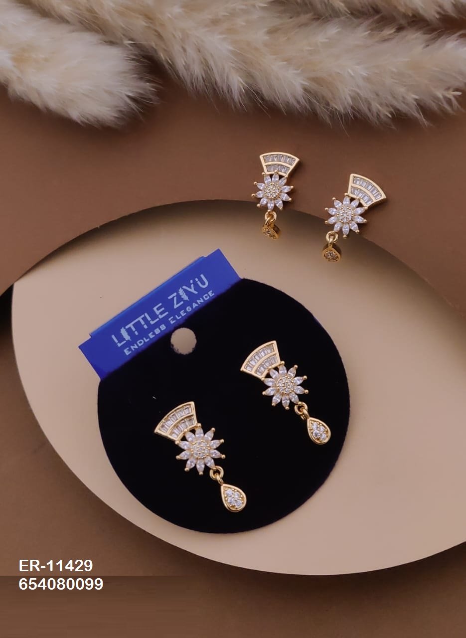 er 11429.jpeg ER-11429 Anti-Tarnish Imported Earrings from Kiyu Ziyu by Zyra Creation