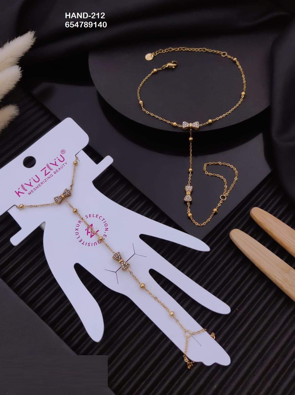 hand 212.jpeg HAND-212 Anti-Tarnish Stainless Steel Hand Chain from Kiyu Ziyu by Zyra Creation