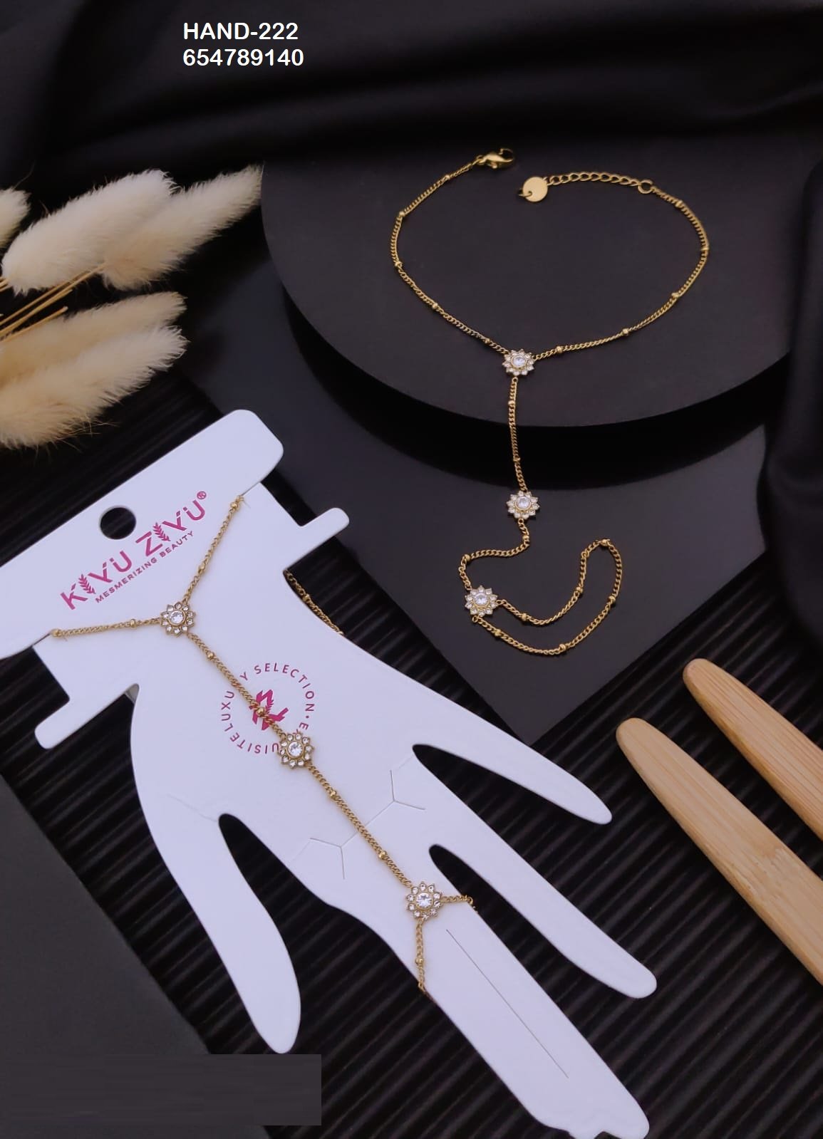 hand 222.jpeg HAND-222 Anti-Tarnish Stainless Steel Hand Chain from Kiyu Ziyu by Zyra Creation